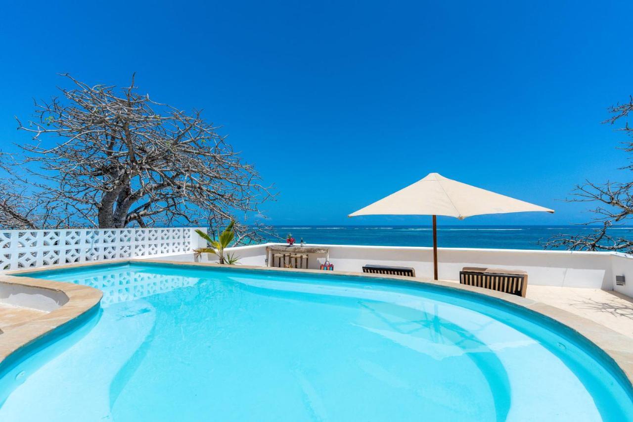 Tequila Sunrise Sky Cabana-diani * Diani Beach